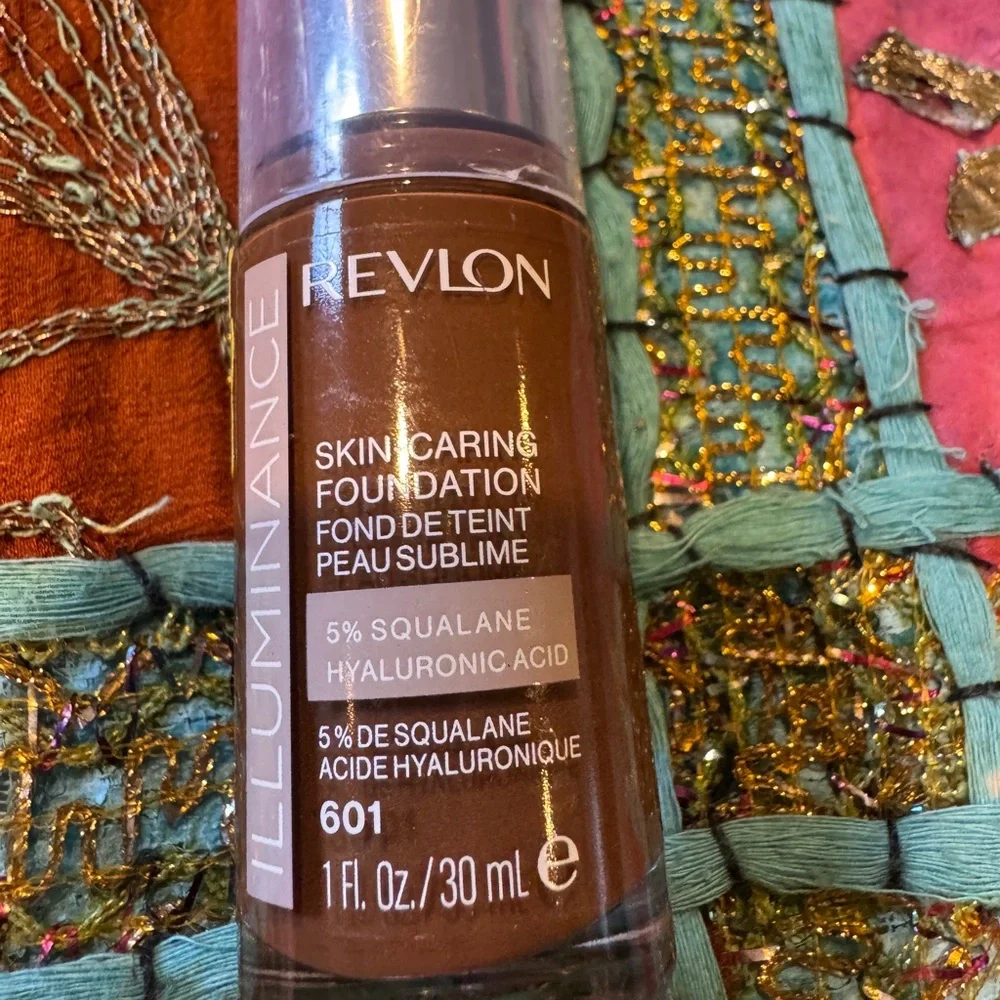Revlon Illuminance Skin-Caring Foundation - Deep Brown